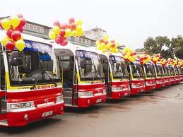 Expanding 12 bus routes in Hanoi